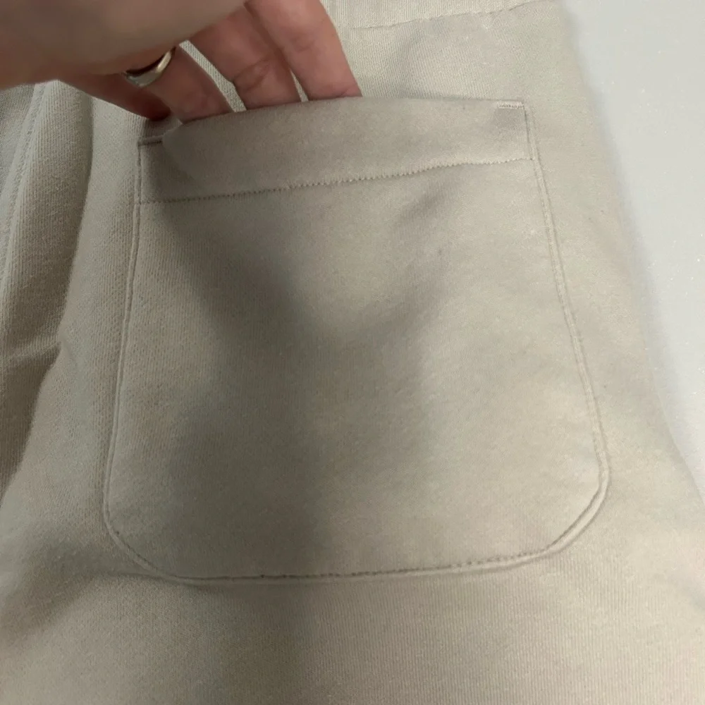 Men’s H&M Beige Casual Drawstring Shorts, Size S